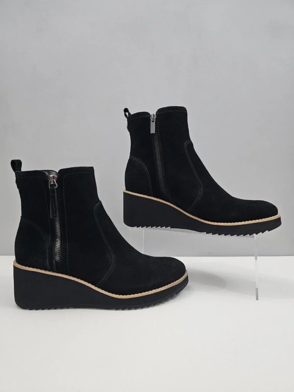 Earth Clinto Platform Wedge Ankle Booties Womens 9.5 Black Suede Comfort Boot